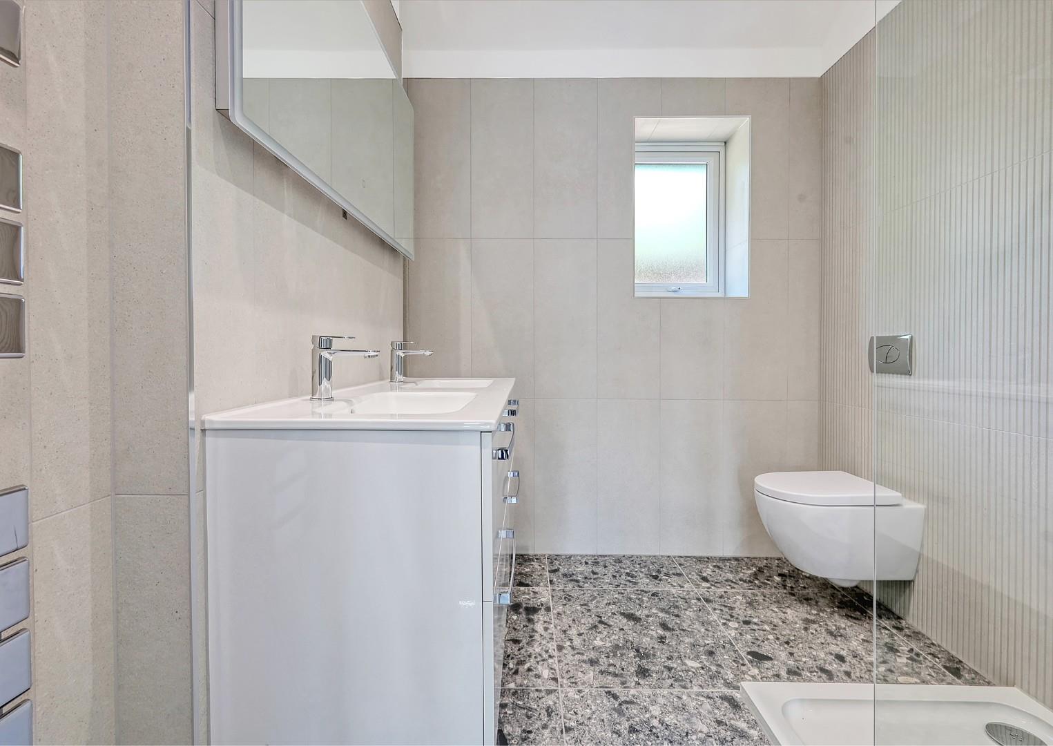 14_img_1062_5 copy.jpg